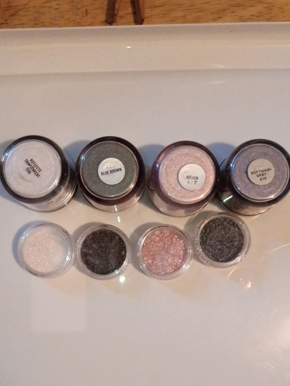 Loose Shimmer Eyeshadow Set - Blue Brown, Pink, Silver, White